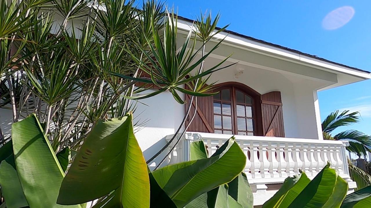 Domaine Saint-Francois Hotel Buitenkant foto