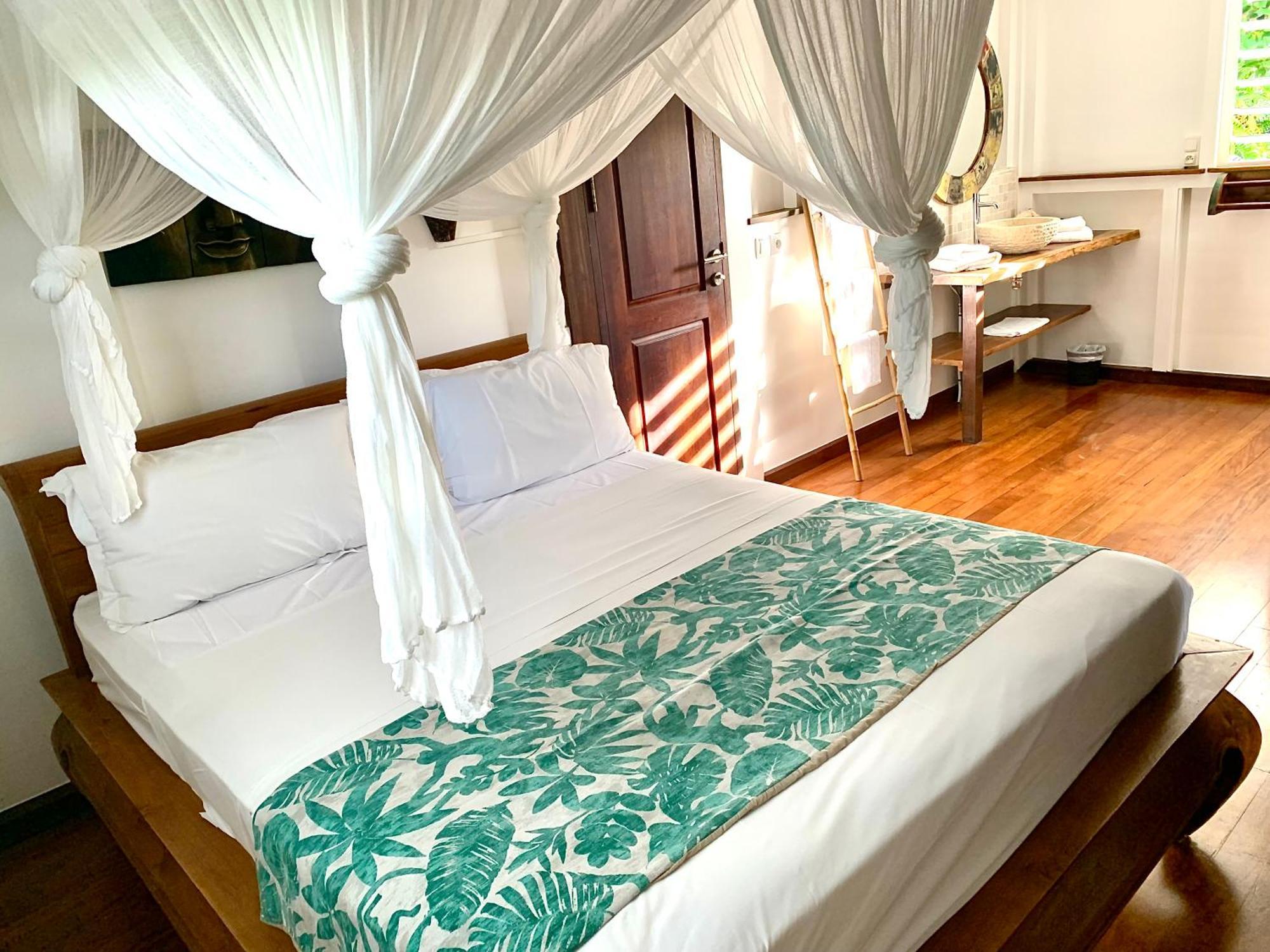 Domaine Saint-Francois Hotel Buitenkant foto